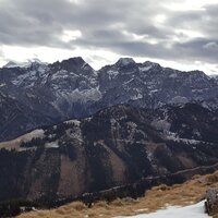 Nördliche Karwendelkette mit Östlicher Karwendelspitze und Vogelkarspitze | 26.12.2016 | 12:59 Uhr